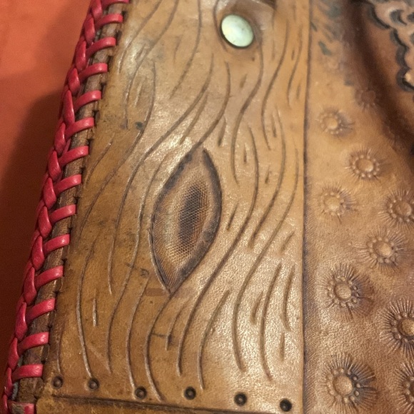 Vintage 1960’s “Butterfly” Hand tooled Leather Handbag 👜 red Stitching - Picture 3 of 12
